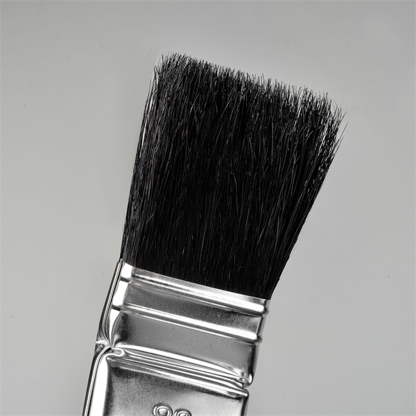 black bristle paint brush